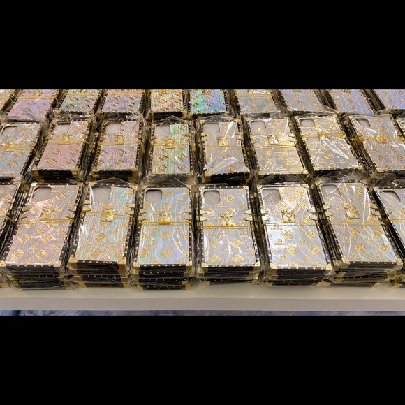 Available for iPhone 11 - Picture 8 of 12